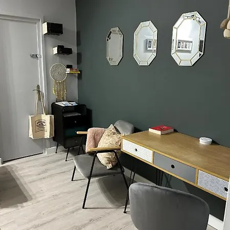 Apartment Proche Paris, Aeroport Orly, Charmant 2 Pieces *